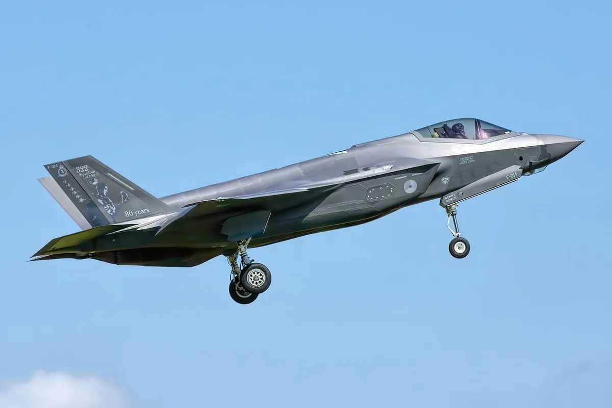 f-35, jet, stealth, plane, nature, aircraft, military, fighter, f-35a, aviation, flying, flight, airplane, f35, sky, speed